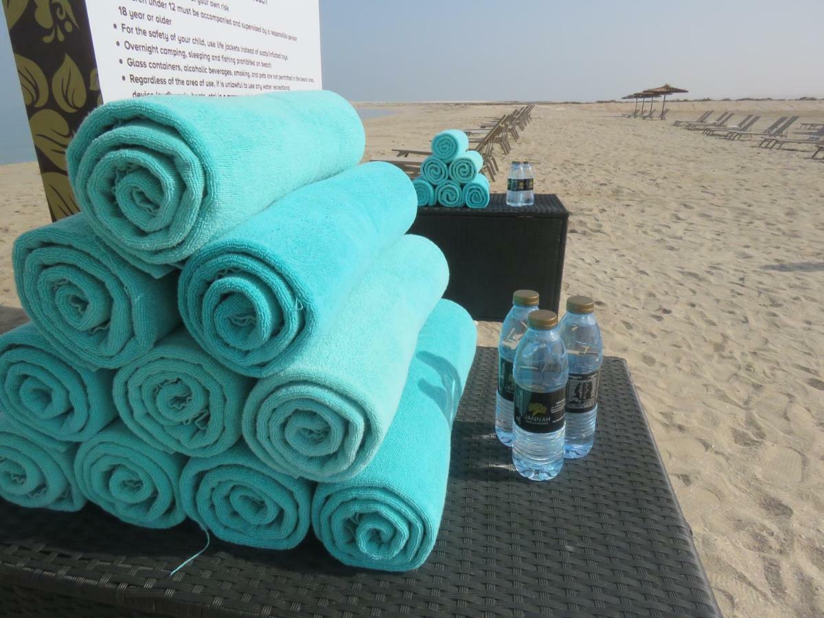Holiday Home 3 Bedroom Seaview Ras al-Khaimah Eksteriør billede