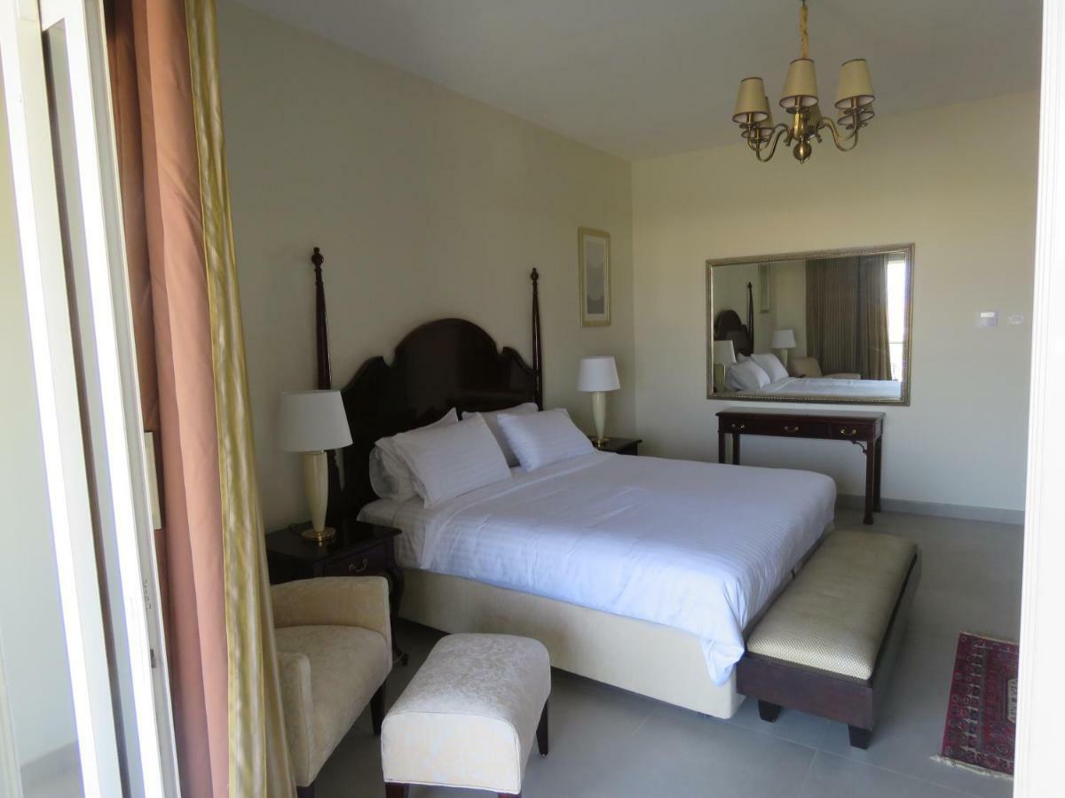 Holiday Home 3 Bedroom Seaview Ras al-Khaimah Eksteriør billede